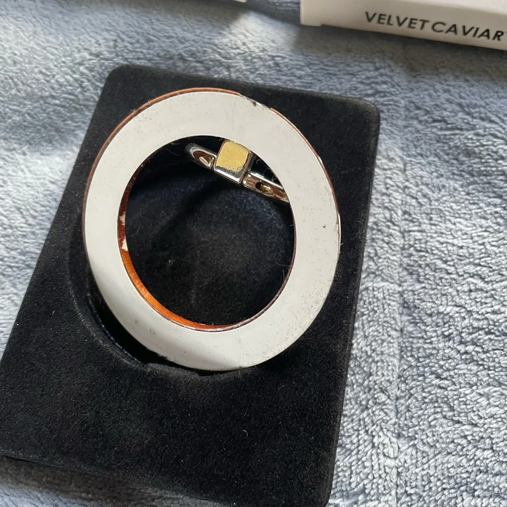 Velvet Caviar Magnetic Grip Ring Set – Cow Print Brown & Disco Cowgirl - Picture 6 of 8